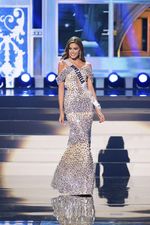 Parade Gaun Malam Kontestan Miss Universe 2013 (3)