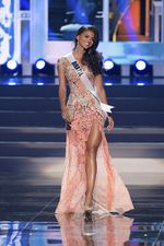 Parade Gaun Malam Kontestan Miss Universe 2013 (3)