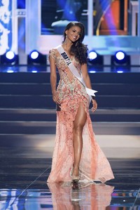 Jakelyne Oliveira, Miss Brazil 2013. REUTERS/Darren Decker/Miss Universe Organization L.P., LLLP/Handout via Reuters.