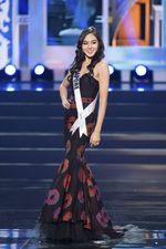 Parade Gaun Malam Kontestan Miss Universe 2013 (3)