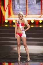 Kontes Swimsuit Miss Universe 2013 (2)