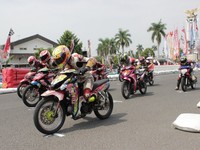 Ini kelas yang diperlombakan HRC 2013, HRC1 (bebek tune-up 125cc 4-tak seeded), HRC2 (bebek tune-up 110cc 4-tak seeded), HRC3 (bebek tune-up 125cc 4-tak pemula), HRC4 (bebek tune-up 110cc 4-tak pemula), HRC6 (bebek standar 110cc 4-tak pemula), dan HRC7 (matic standar sampai dengan 130cc terbuka)