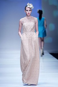 Jakarta, Indonesia - 09 Oktober 2013. Votum by Sebastian Gunawan Dusk & Dawn at Skeeno Hall Lt.3. Gandaria City. Jakarta. [Foto: Mohammad Abduh/Wolipop]