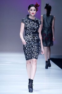 Jakarta, Indonesia - 09 Oktober 2013. Votum by Sebastian Gunawan Dusk & Dawn at Skeeno Hall Lt.3. Gandaria City. Jakarta. [Foto: Mohammad Abduh/Wolipop]