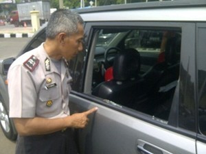 Pecahkan Kaca X-Trail, Bandit di Margonda Gasak USD 900 dan Tablet
