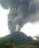 Antisipasi Awan Panas, Akses Jalan ke Gunung Sinabung Ditutup
