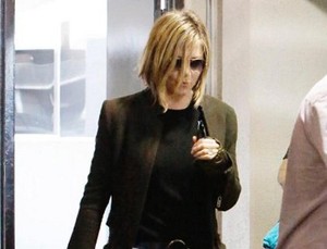 Potong Rambut Pendek, Jennifer Aniston Ingin Perubahan dalam Hidup