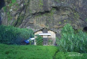 Sangiang Sirah, Surga Tersembunyi di Ujung Kulon