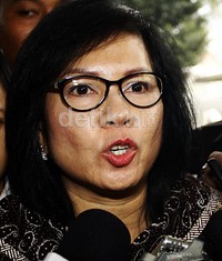 Karen hanya memberikan sedikit pernyataan kepada awak media. Lamhot Aritonang/detikFoto.