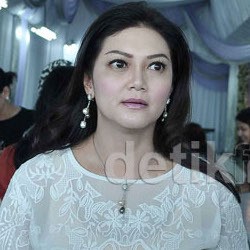 Mayjen Agus Setia Temani Bella Saphira di Rumah Sakit