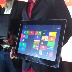 Lenovo Flex, Laptop Dual Mode Rp 8 Jutaan