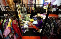 Indocraft kali ini menyajikan beragam kebutuhan hasil kerajinan tangan dari seluruh Indonesia.