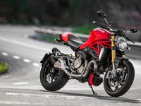 Ducati Monster anyar ini mampu muntahkan tenaga 135 tenaga kuda sampai 145 tenaga kuda. Dan untuk model S hadir dengan torsi 12,7 kgm sehingga tetap memberikan pengalaman berkendara yang optimal.