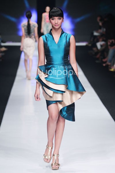 Jakarta, Indonesia - 19 Oktober 2013. Albert Yanuar Shadow Of Ma Hyang. Jakarta Fashion Week 2014 at Senayan City. Jakarta. [Foto: Mohammad Abduh/Wolipop]