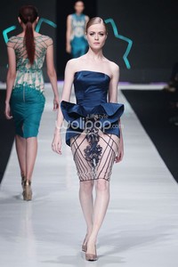 Jakarta, Indonesia - 19 Oktober 2013. Albert Yanuar Shadow Of Ma Hyang. Jakarta Fashion Week 2014 at Senayan City. Jakarta. [Foto: Mohammad Abduh/Wolipop]