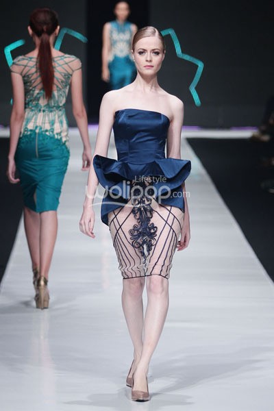 Jakarta, Indonesia - 19 Oktober 2013. Albert Yanuar Shadow Of Ma Hyang. Jakarta Fashion Week 2014 at Senayan City. Jakarta. [Foto: Mohammad Abduh/Wolipop]