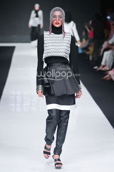 Jakarta, Indonesia - 19 Oktober. Jenahara Eastern Opulence. Jakarta Fashion Week 2014 at Senayan City. 19 Oktober 2013. Jakarta. [Foto: Mohammad Abduh/Wolipop]