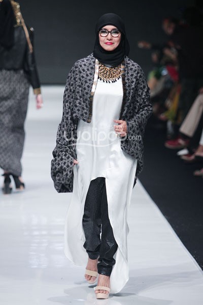 Jakarta, Indonesia - 19 Oktober. Jenahara Eastern Opulence. Jakarta Fashion Week 2014 at Senayan City. 19 Oktober 2013. Jakarta. [Foto: Mohammad Abduh/Wolipop]