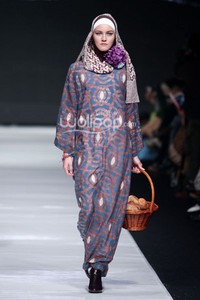 Jakarta, Indonesia - 19 Oktober. NurZahra Folk Solitude. Jakarta Fashion Week 2014 at Senayan City. 19 Oktober 2013. Jakarta. [Foto: Mohammad Abduh/Wolipop]