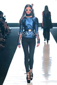 Jakarta, Indonesia - 19 Oktober. Tex Saverio Bringing Indonesia to The World. Jakarta Fashion Week 2014 at Senayan City, 19 Oktober 2013. Jakarta. [Foto: Mohammad Abduh/Wolipop]