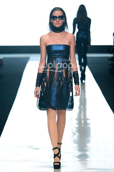 Jakarta, Indonesia - 19 Oktober. Tex Saverio Bringing Indonesia to The World. Jakarta Fashion Week 2014 at Senayan City, 19 Oktober 2013. Jakarta. [Foto: Mohammad Abduh/Wolipop]