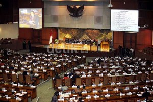 Koruptor Dapat Pensiun Akibat Akal-Akalan Busuk di DPR