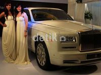 RollsRoyce Ghost biến thành xuồng triệu đô ở Indonesia