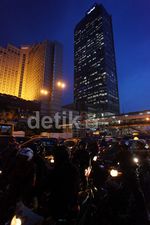 Usai Hujan Deras Thamrin Macet Parah