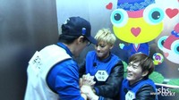Yoo Jaesuk bersama Tao dan Suho. (SBS)