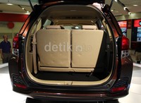 Bagasi Mobilio Prestige juga luas.
