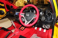Bukan ekstrem namanya kalau tidak ada perubahan total. Selain eksterior, bagian dalam mobil juga mengalami perombakan secara total.