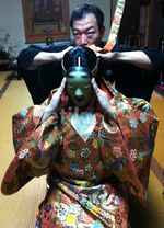 Begini Cara Mendandani Pemain Opera Klasik Jepang