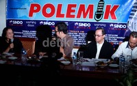 Peneliti hubungan internasional LlPI Ganewati Wulandari, staf khusus presiden bidang luar negeri Teuku Faizasyah, dan Ramadhan Pohan menjadi pembicara dalam diskusi tersebut.