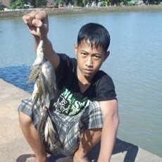 Ratusan Warga Panen Ikan di Kolam Peninggalan Majapahit