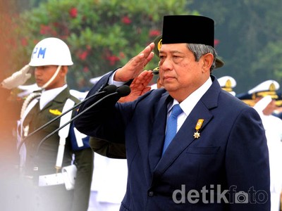 SBY Pimpin Upacara Ziarah Nasional