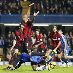 Ramires Terlalu Mudah Jatuh