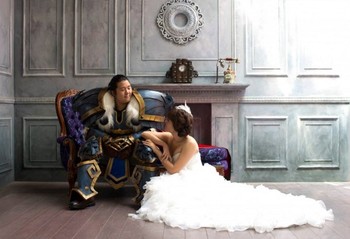 Craig memilih bergaya Raja Varien Wrynn sementara Zoe memakai avatar Tyrande Whisperwind. (kredit foto:newlaunches)