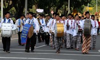 Musik Tanjidor ikut memeriahkan Kirab Budaya 2013. Lamhot Aritonang/detikFoto.