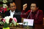 Marzuki Alie Rayakan Ultah di Gedung DPR