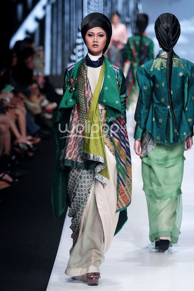 Jakarta, Indonesia - 20 Oktober. Deden Siswanto Royal Fair. Jakarta Fashion Week 2014 at Senayan City. Jakarta. [Foto: Mohammad Abduh/Wolipop]