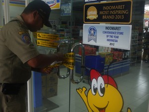 4 Minimarket di Banyumas Ditutup Paksa Satpol PP karena Tak Patuhi Izin