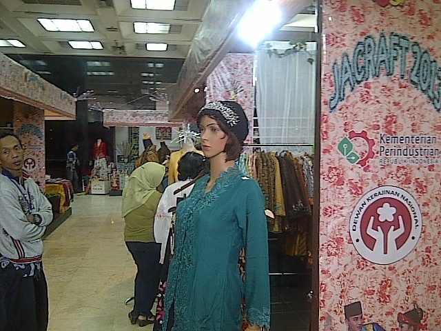 Yuk Buru Batik Hingga Makanan Asli Betawi di Kemenperin