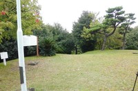 Inilah puncak Gunung Sotetsu. Menurut papan petunjuk mengenai Gunung Sotetsu, awalnya digunakan sebagai benteng pencegahan dari Black Ship (Kapal Eropa) di hari terakhir Era Tokugawa (Hany/detikTravel)