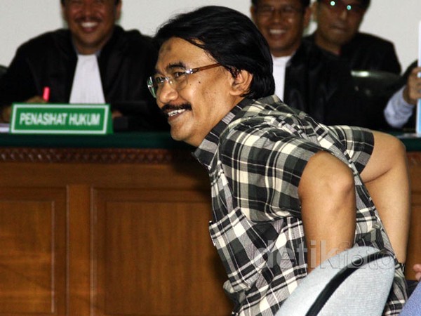 Terlambat Datang, Adhyaksa Dault Batal Bersaksi