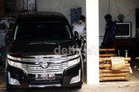 KPK menduga ada jejak-jejak tersangka di rumah Anas.