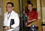 Beberapa Mantan Calon Bupati Jenguk Akil Mochtar