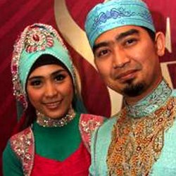 Ustad Solmed Rayakan Ulang Tahun Pernikahan di Rutan Pondok Bambu