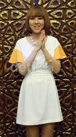 Pose Imut Hari Gwiyomi Song