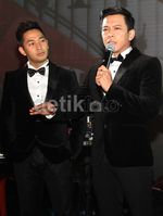 Premiere Film, NOAH Naik Mobil Lamborghini