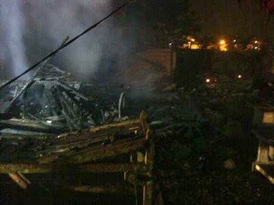 Tiga Rumah di Platuk Donomulyo Hangus Terbakar
